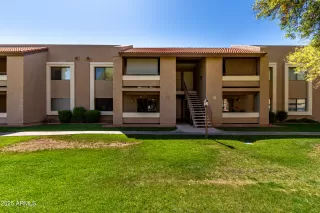 Photo #2: 6856483 Listing