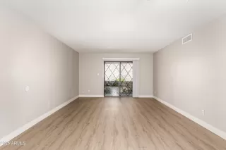 Photo #4: 6856525 Listing 