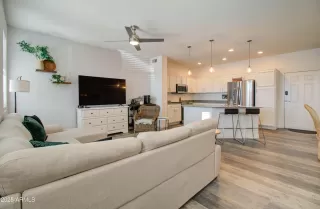 Photo #5: 6856851 Listing 