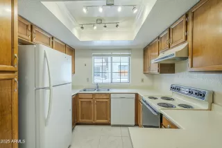 Photo #6: 6856965 Listing 