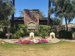 Photo #1: 6857020 Listing