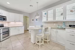 Photo #3: 6857020 Listing