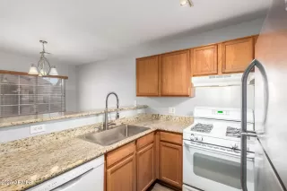 Photo #1: 6857066 Listing 