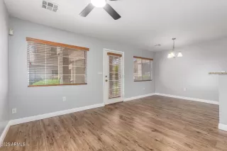 Photo #6: 6857066 Listing 