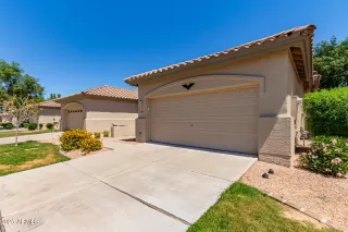 Photo #2: 6857209 Listing