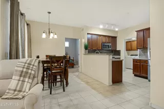 Photo #4: 6857273 Listing 