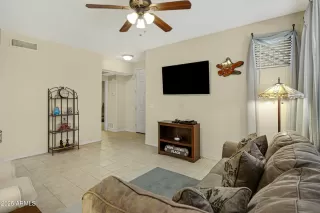 Photo #6: 6857273 Listing 