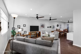 Photo #4: 6857306 Listing 