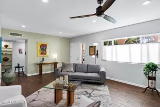 Photo #5: 6857306 Listing 