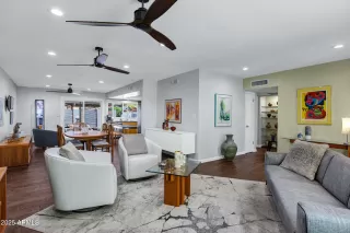 Photo #6: 6857306 Listing 