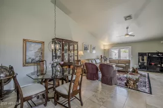 Photo #6: 6857350 Listing