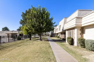 Photo #1: 6857413 Listing