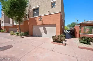 Photo #3: 6857502 Listing