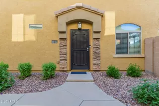 Photo #1: 6857651 Listing 