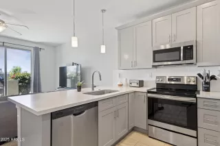 Photo #2: 6857863 Listing 