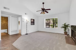 Photo #5: 6858024 Listing 