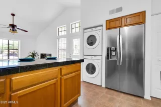 Photo #6: 6858024 Listing 