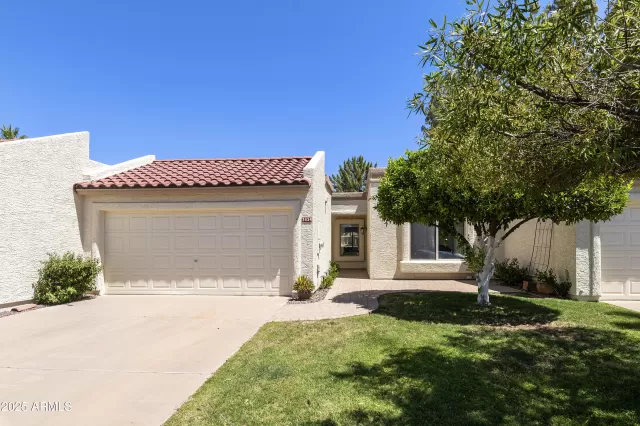 MLS: 6858191 Condo For Sale