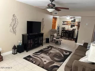 Photo #3: 6858208 Listing