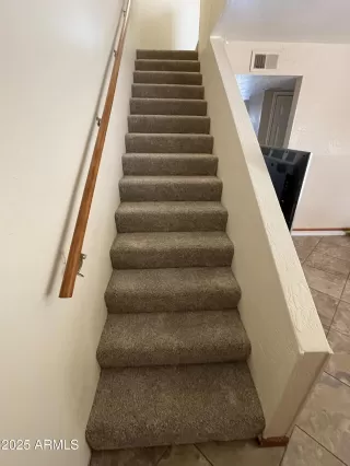 Photo #5: 6858240 Listing