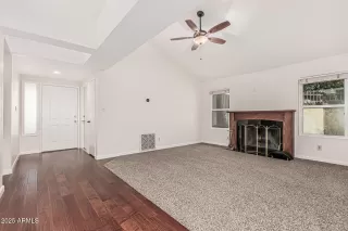 Photo #4: 6858398 Listing 