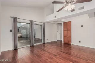 Photo #6: 6858398 Listing 