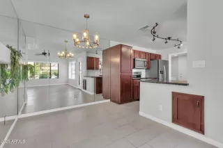 Photo #4: 6858744 Listing 