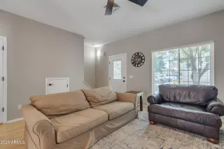 Photo #6: 6859205 Listing 