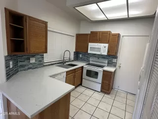 Photo #1: 6859281 Listing 