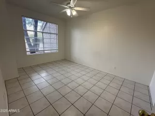 Photo #5: 6859281 Listing 