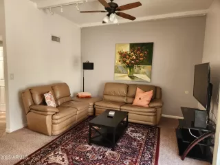 Photo #2: 6859320 Listing