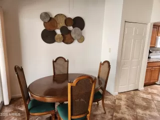 Photo #4: 6859320 Listing