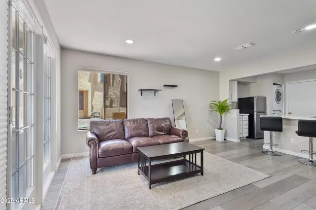 MLS: 6859481 Condo For Sale