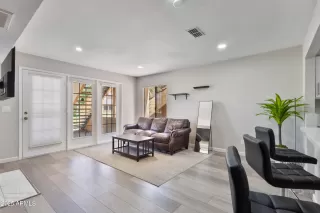 Photo #1: 6859481 Listing