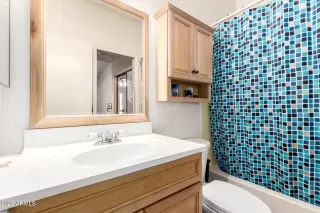 Photo #6: 6859587 Listing