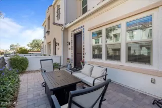 Photo #4: 6859913 Listing