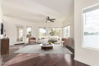 Photo #2: 6860115 Listing 