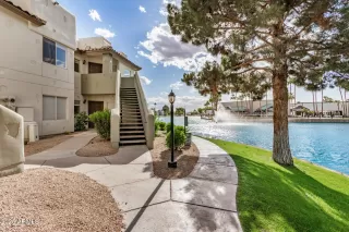 Photo #6: 6860115 Listing 