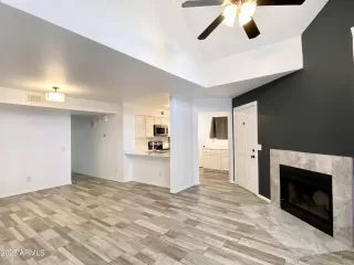 Photo #2: 6860221 Listing 