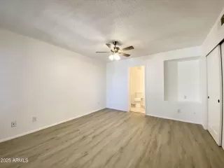 Photo #6: 6860221 Listing 