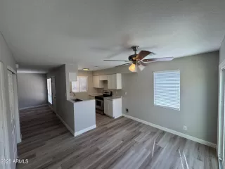 Photo #4: 6860648 Listing