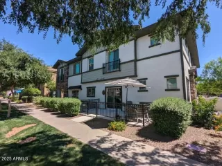 Photo #1: 6860681 Listing 