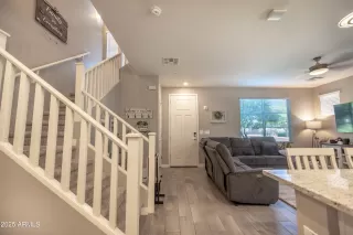 Photo #4: 6860681 Listing 