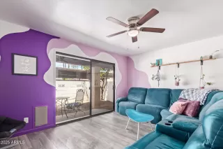 Photo #6: 6860836 Listing 