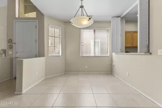 Photo #4: 6860896 Listing