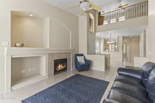 Photo #6: 6860896 Listing