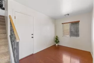 Photo #2: 6860901 Listing