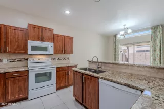 Photo #2: 6860959 Listing