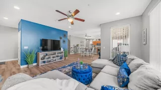 Photo #2: 6861037 Listing 