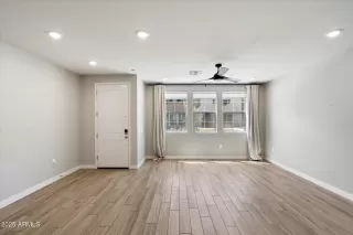 Photo #1: 6861156 Listing 